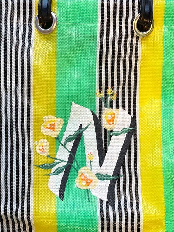 Cabas VIBALA (jaune/vert/noir/blanc) avec initiales peintes à la main par l’artiste PATO / M / A